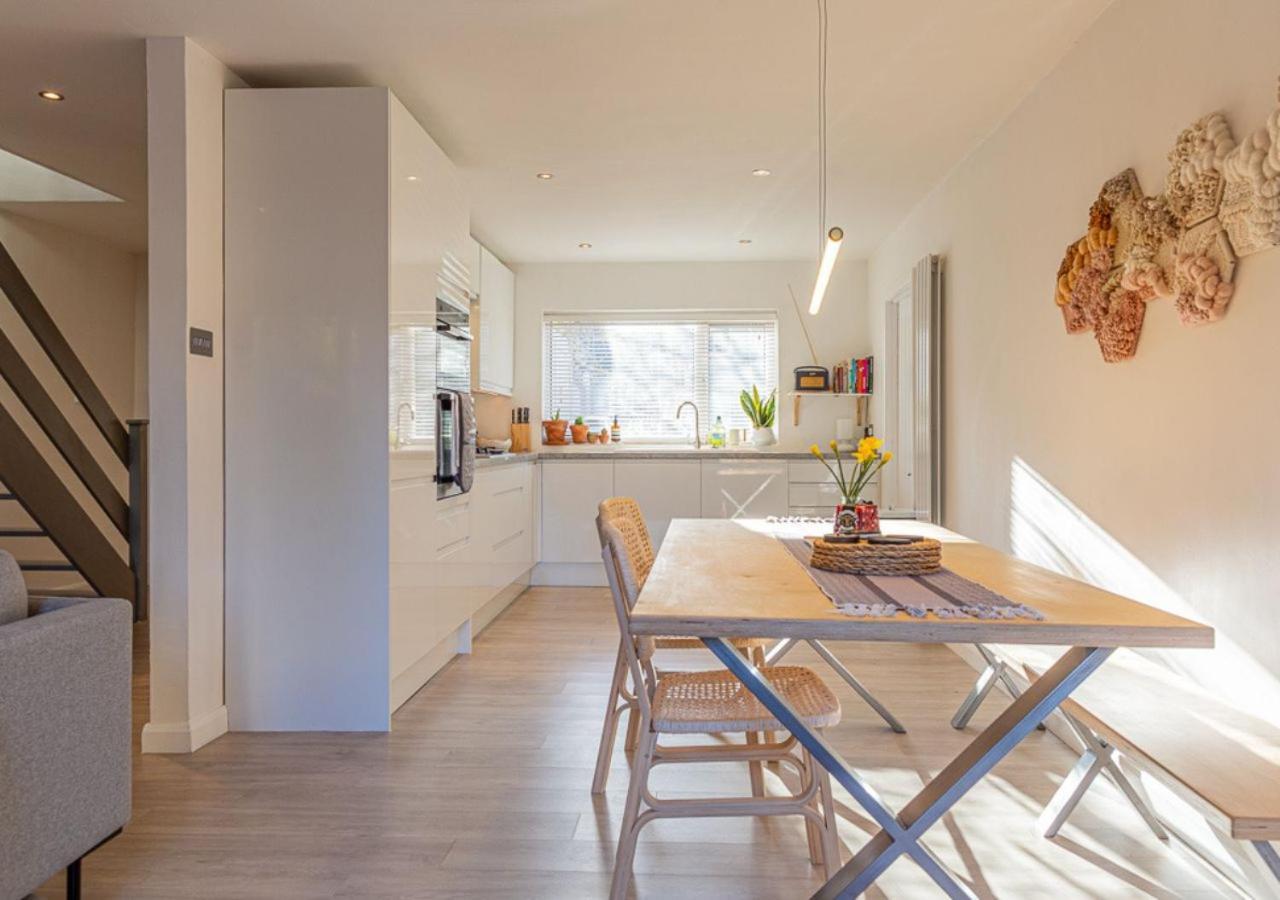 Modern 2 Bd W/ Garden In The Heart Of Tetbury! Vila Exterior foto